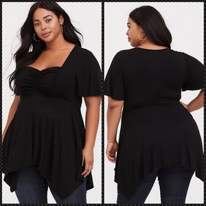 Torrid
Super Soft Black Sweetheart Sharkbite Top